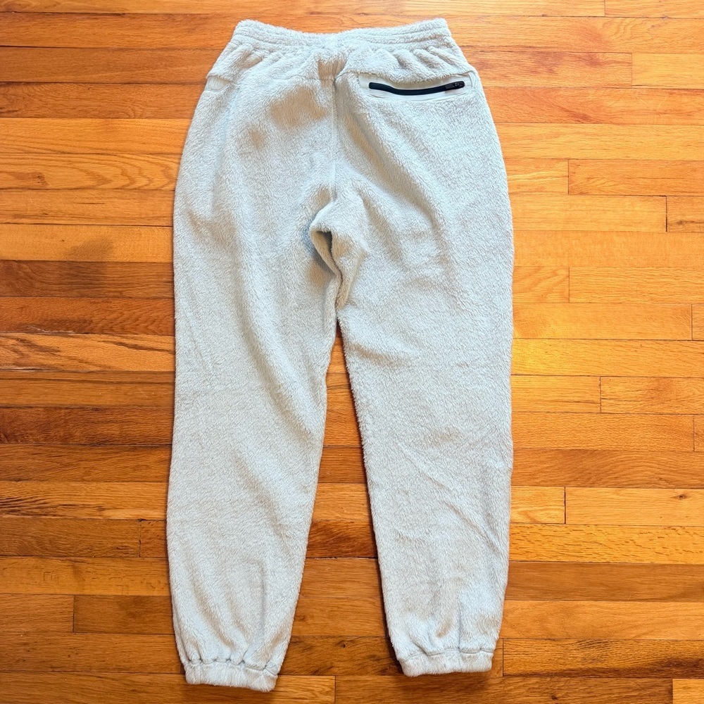 PALACE SKATEBOARDS Polartec High Loft Bottoms in Grey Fuzzy Jogger Pants - Picture 4 of 7